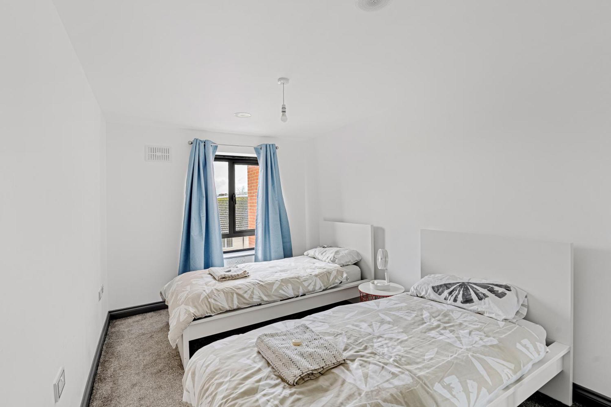 Long Letting - Luxurious 3 Bedroom Penthouse In City Centre - Parking Included! Челмсфорд Екстериор снимка
